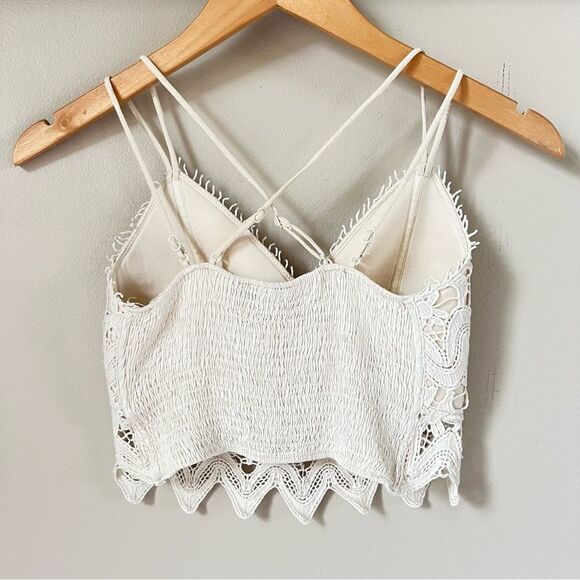 Willow & Root Cream Lace Bandeau with Scalloped Trim Smocked Back SZ S - Picture 2 of 9